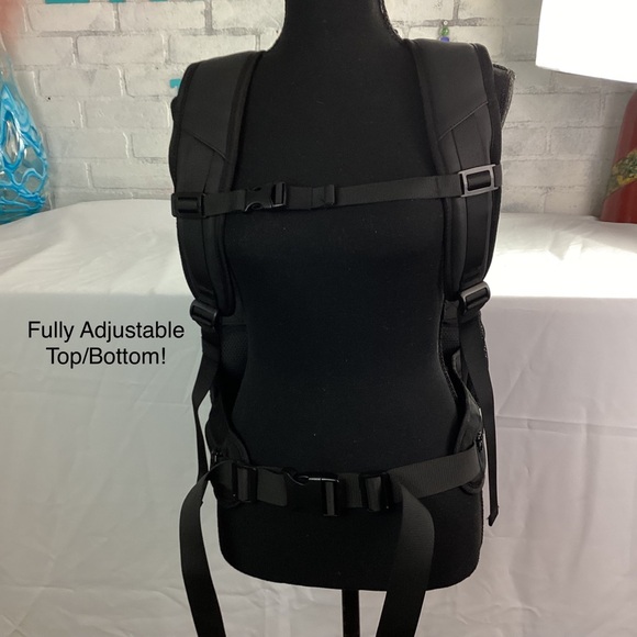 COR Surf Flight Approved Carry-On Travel Laptop Backpack with Passport Pocket - Picture 4 of 12